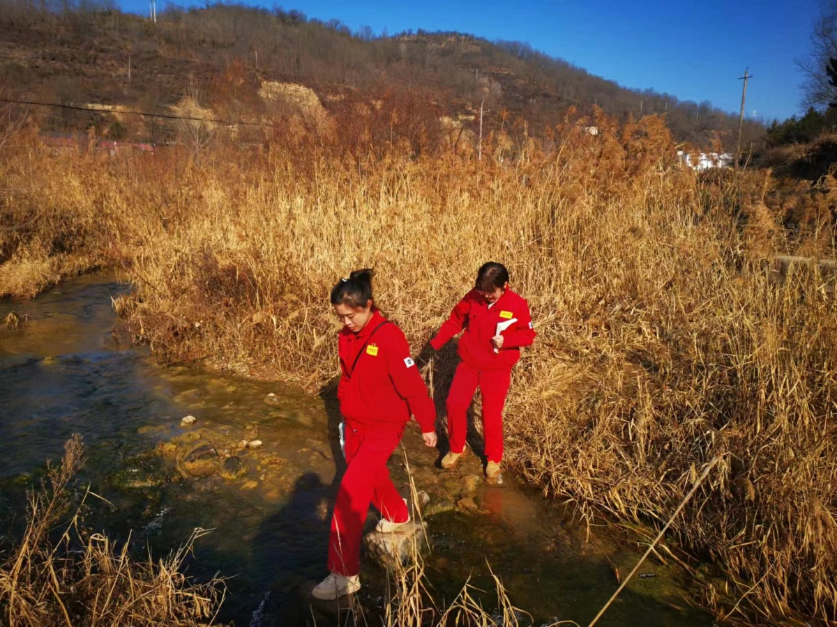 延安分公司扎實開展冬季徒步巡線活動 (1).jpg